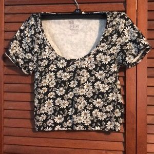 PAC sun daisy cropped top